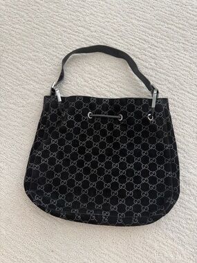 **needs repair** Gucci Suede GG logo drawstring bucket shoulder hobo bag